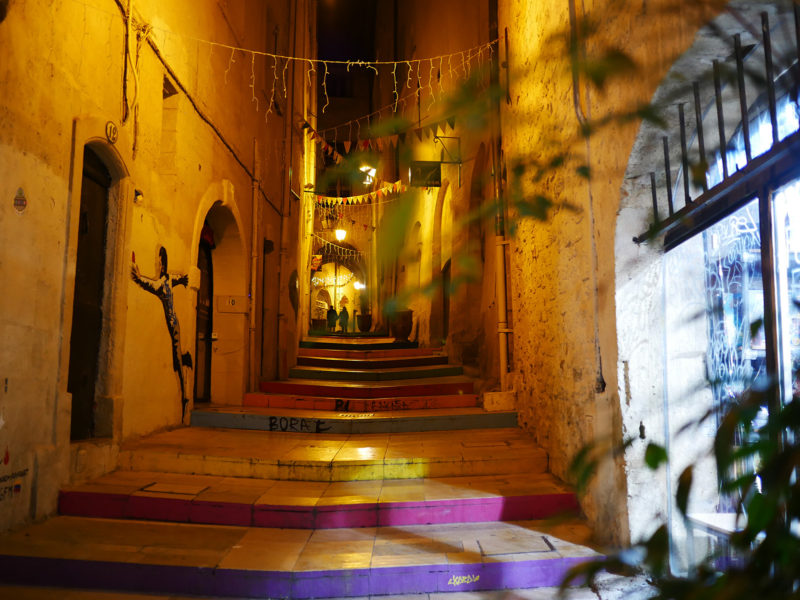 Escalier dans la vieille ville de Montpellier.