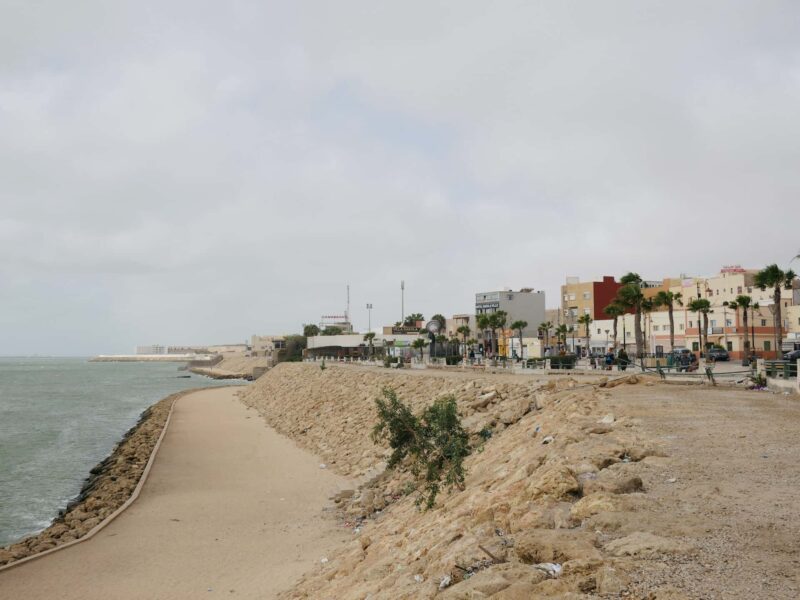 À beira-mar em Dakhla.