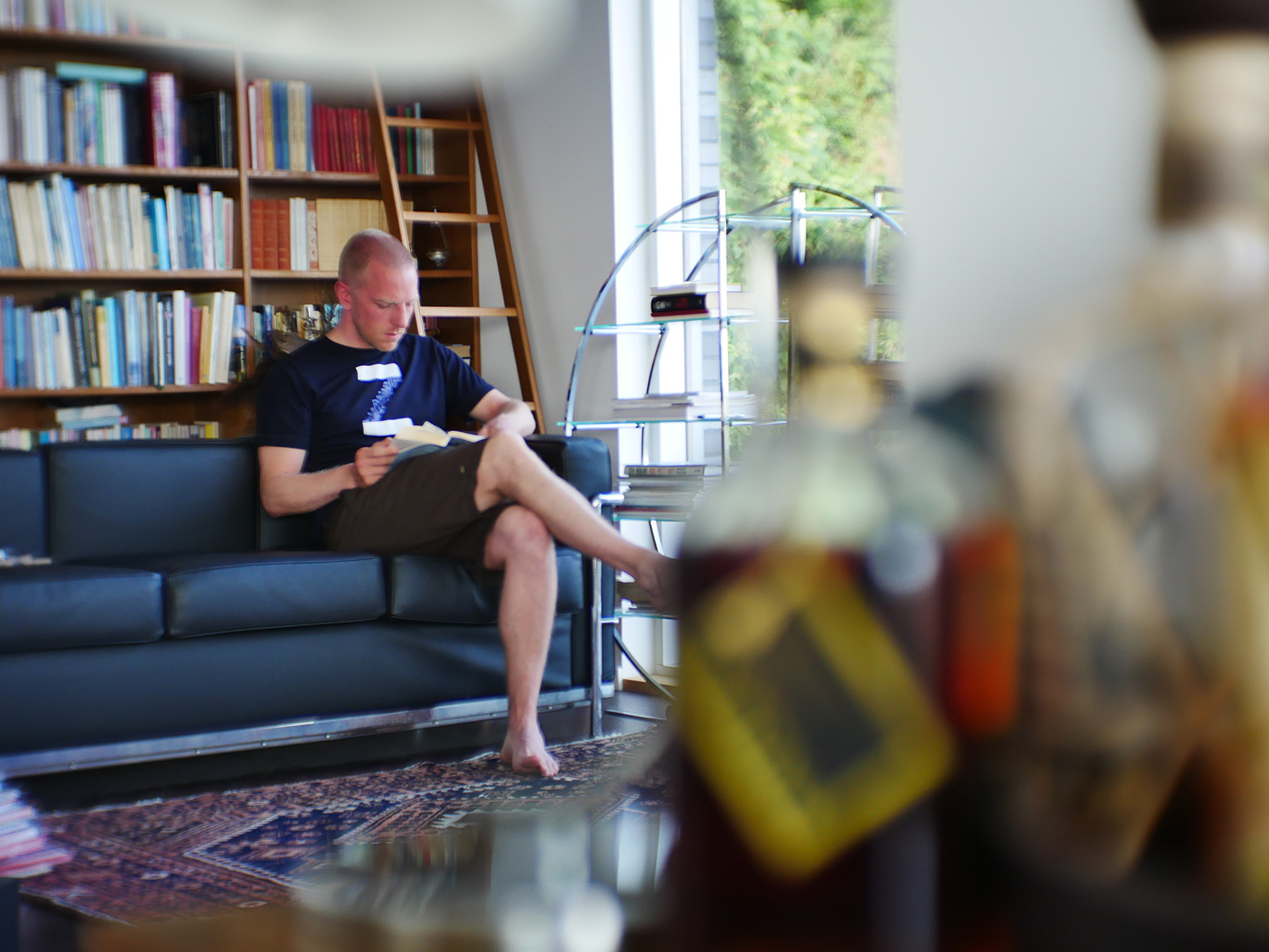 Bjorn reading at home.