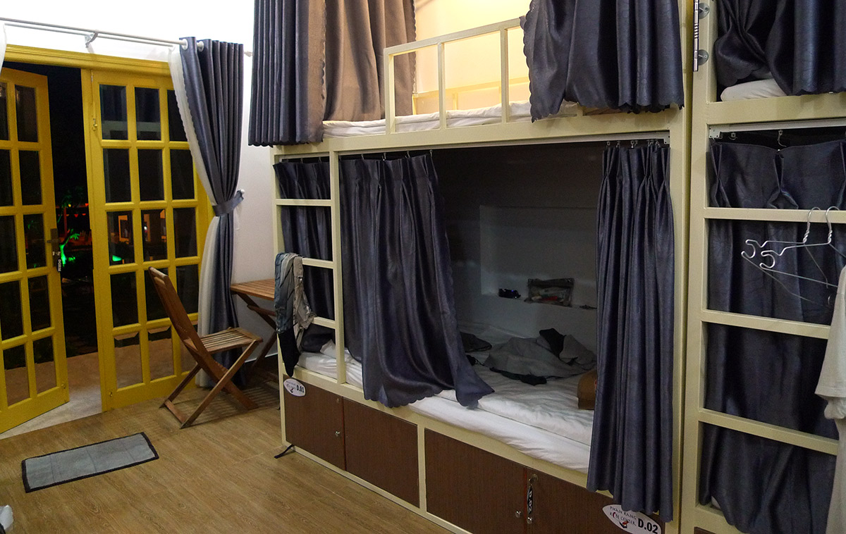 bunk beds at Phan Rang kite center