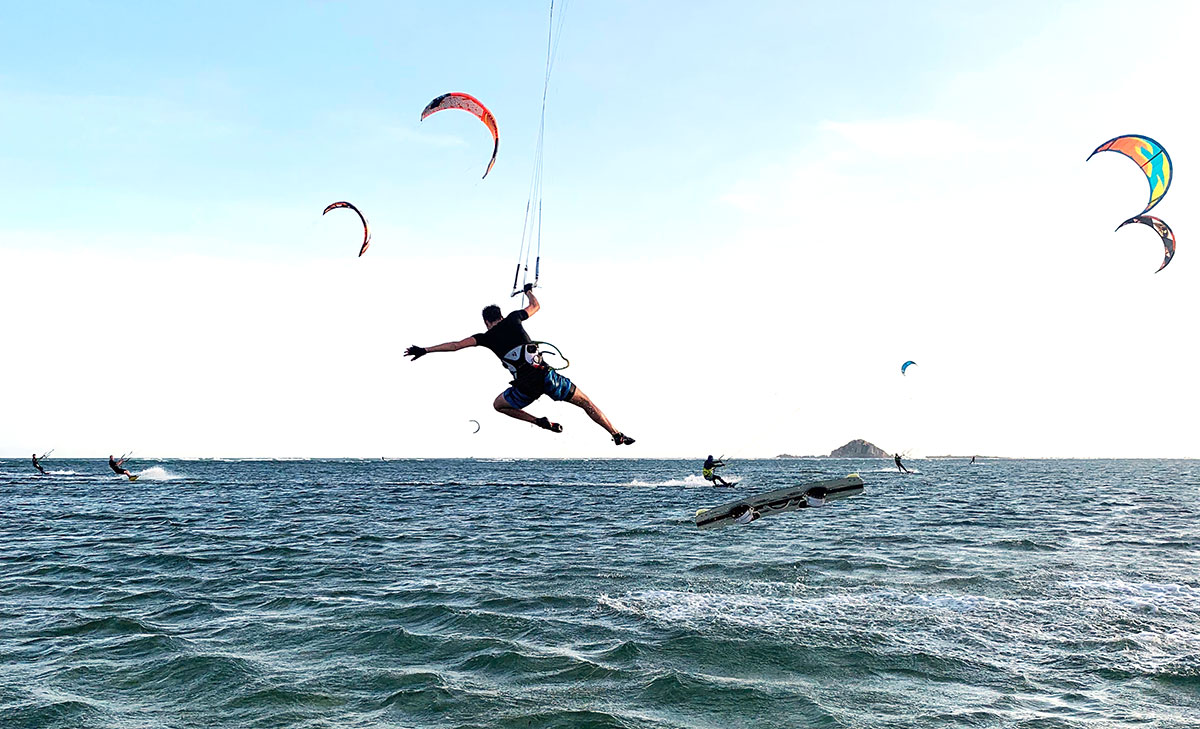 Kitesurfing FAQ - A Beginner's guide to Kitesurfing - Global Kite Spots